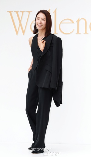 【フォト】キム・ヒエ、ベストのセットアップで完成させたカリスマ