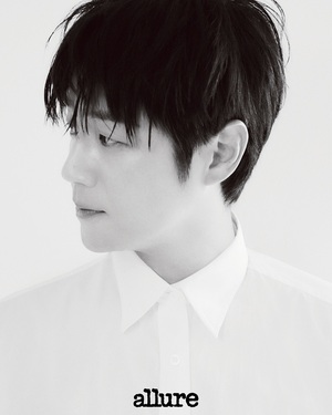 【フォト】『いつかは賢いレジデント生活』出演のチョン・ジュンウォン、多彩なムード