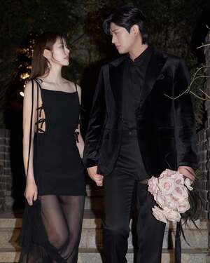 【フォト】ソ・ドンジュ、身長184センチ＆4歳年下の夫と撮ったウエディング写真公開