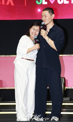 【フォト】カン・エシム＆ヤン・ドングン『イカゲーム』の仲良し親子