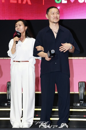 【フォト】カン・エシム＆ヤン・ドングン『イカゲーム』の仲良し親子