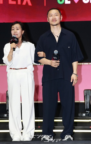 【フォト】カン・エシム＆ヤン・ドングン『イカゲーム』の仲良し親子