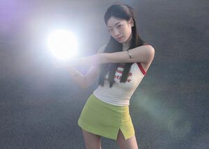 【フォト】TWICE、4thフルアルバムの先行公開動画で独特のクールシックな感性披露