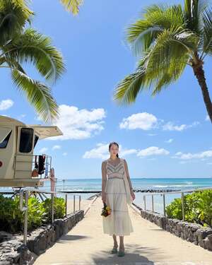 【フォト】故イ・ソイさん、ハワイで幸せそうなひとときを過ごす生前の姿