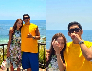 godパク・ジュンヒョン、13歳年下の元客室乗務員の妻との2ショット公開 「ハッピー結婚10周年」