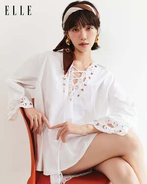 【フォト】パク・ギュヨン「ピンクガード」の服脱ぎ清純＆エレガントに