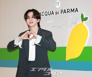 【フォト】ほほ笑むユ・スンホ、穏やかなビジュアル