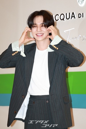 【フォト】ほほ笑むユ・スンホ、穏やかなビジュアル