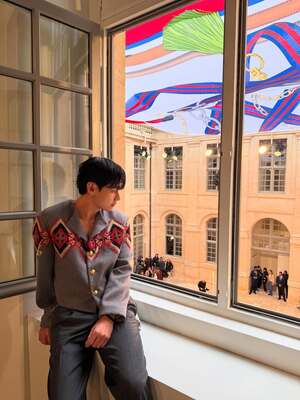 【フォト】防弾少年団Vが「CELINE」のショーに出席、まさに絶頂のビジュアル