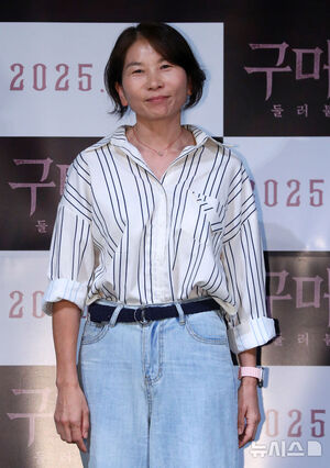 【フォト】ポーズする『駆魔修道女』の主役たち