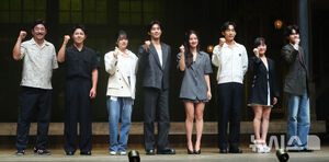 【フォト】舞台『シェイクスピア・イン・ラブ』の主役たち