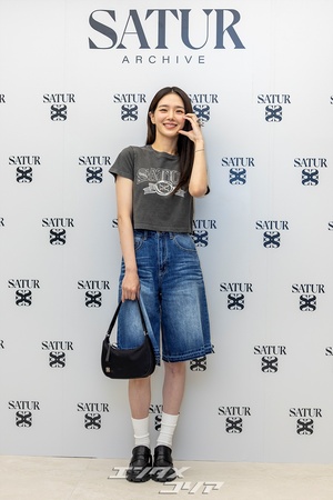 【フォト】パク・ギュヨン、さわやかなカジュアルルックで愛らしい魅力アピール