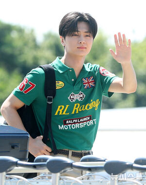 【フォト】ENHYPENジェイ「ロンドンに行ってきます」