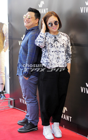 【フォト】ユン・ジョンス×キム・スク、仲良く2ショット