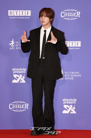 【フォト】サムズアップするNCT DREAMヘチャン