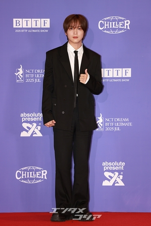 【フォト】サムズアップするNCT DREAMヘチャン