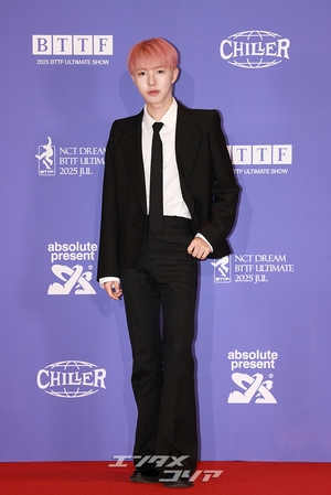 【フォト】NCT DREAMロンジュン、目を引くピンクの髪