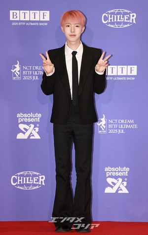 【フォト】NCT DREAMロンジュン、目を引くピンクの髪