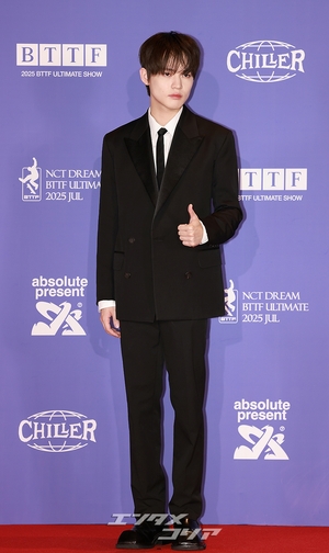 【フォト】NCT DREAMチョンロのシックな眼差し