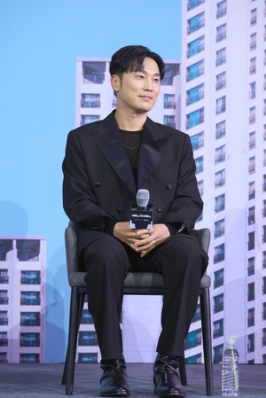 【フォト】ソ・ヒョヌ＆カン・ハヌル＆ヨム・ヘラン、『84平方メートル』のキャストたち