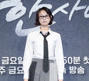 【フォト】『優しい男の物語』リュ・ヘヨン、やくざ一家のエリート末娘