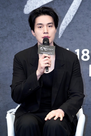 【フォト】イ・ドンウク×イ・ソンギョン×オ・ナラら、『優しい男の物語』のキャスト集結