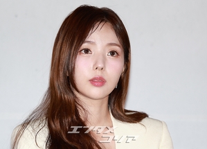 【フォト】アン・ヒョソプ＆イ・ミンホ＆ナナ「映画『全知的な読者の視点から』ファイト！」