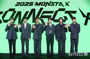 【フォト】MONSTA X、完ぺきなスーツの着こなし…デビュー10周年懇談会