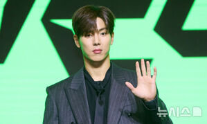 【フォト】MONSTA X、完ぺきなスーツの着こなし…デビュー10周年懇談会