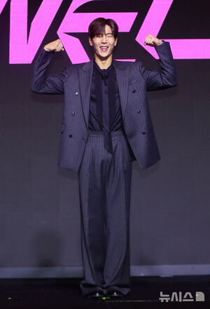 【フォト】MONSTA X、完ぺきなスーツの着こなし…デビュー10周年懇談会