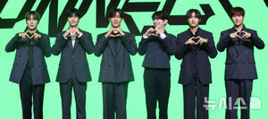 【フォト】MONSTA X、完ぺきなスーツの着こなし…デビュー10周年懇談会