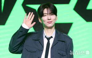 【フォト】MONSTA X、完ぺきなスーツの着こなし…デビュー10周年懇談会