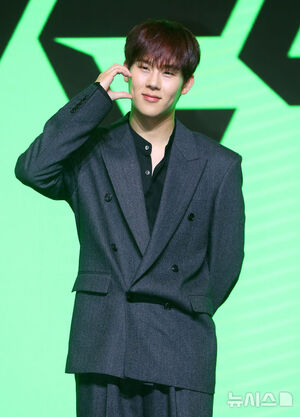 【フォト】MONSTA X、完ぺきなスーツの着こなし…デビュー10周年懇談会