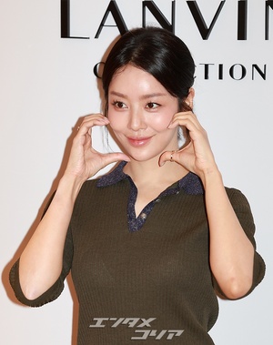 【フォト】LANVINのイベントに出席したチャ・ジュヨン、上品な秋の装い