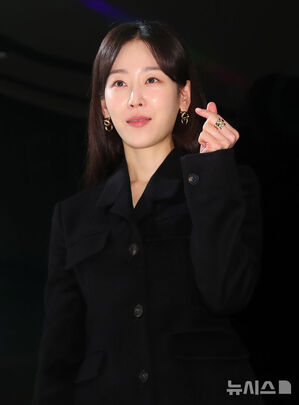 【フォト】ソ・ヒョンジン、輝くビジュアルでイベントに出席