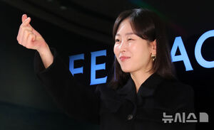 【フォト】ソ・ヒョンジン、輝くビジュアルでイベントに出席