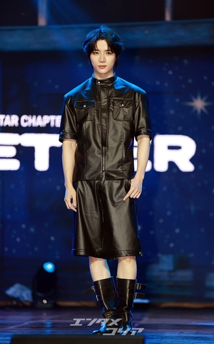 【フォト】TXTボムギュ、女性のハートを揺さぶるほほ笑み