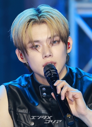 【フォト】TXT、セクシーな黒レザーコーデ…フルアルバムで音楽活動展開