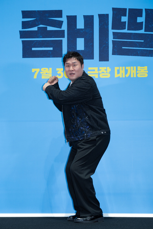 【フォト】チョ・ヨジョン＆イ・ジョンウン＆チェ・ユリ＆チョ・ジョンソクら、『ゾンビ娘』のキャストたち