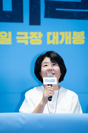 【フォト】チョ・ヨジョン＆イ・ジョンウン＆チェ・ユリ＆チョ・ジョンソクら、『ゾンビ娘』のキャストたち