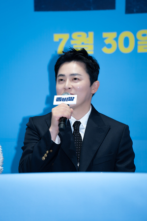 【フォト】チョ・ヨジョン＆イ・ジョンウン＆チェ・ユリ＆チョ・ジョンソクら、『ゾンビ娘』のキャストたち