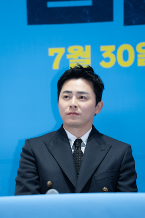 【フォト】チョ・ヨジョン＆イ・ジョンウン＆チェ・ユリ＆チョ・ジョンソクら、『ゾンビ娘』のキャストたち