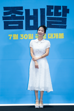 【フォト】チョ・ヨジョン＆イ・ジョンウン＆チェ・ユリ＆チョ・ジョンソクら、『ゾンビ娘』のキャストたち