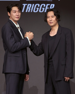 【フォト】キム・ナムギル＆キム・ヨングァン、火花散るカリスマ