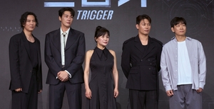 【フォト】キム・ナムギル＆キム・ヨングァンら、『トリガー』制作発表会に出席