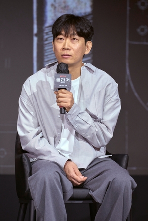 【フォト】キム・ナムギル＆キム・ヨングァンら、『トリガー』制作発表会に出席