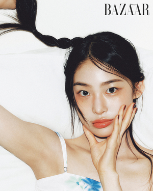 【フォト】Baby DONT Cryの初グラビア、力強い魅力とみずみずしいビジュアル