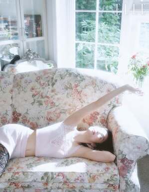 【フォト】ジェニー、純粋と官能の間の幻想的な眼差し…「ELLE」の表紙を飾る