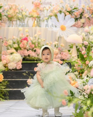 【フォト】イ・ジフン＆アヤネさん　娘の満1歳誕生日祝い写真公開…幸せ3人家族