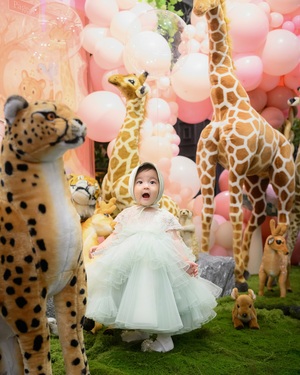 【フォト】イ・ジフン＆アヤネさん　娘の満1歳誕生日祝い写真公開…幸せ3人家族